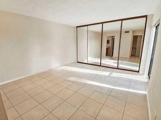 $300,000 | 2168 White Pine Circle, Unit D, Greenacres, FL 33415