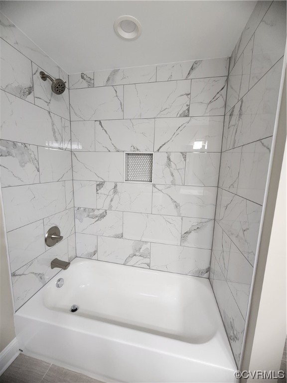 2813 Parkdale Road North Chesterfield, VA 23234 - Photo 27 of 36 a bathroom with a bathtub