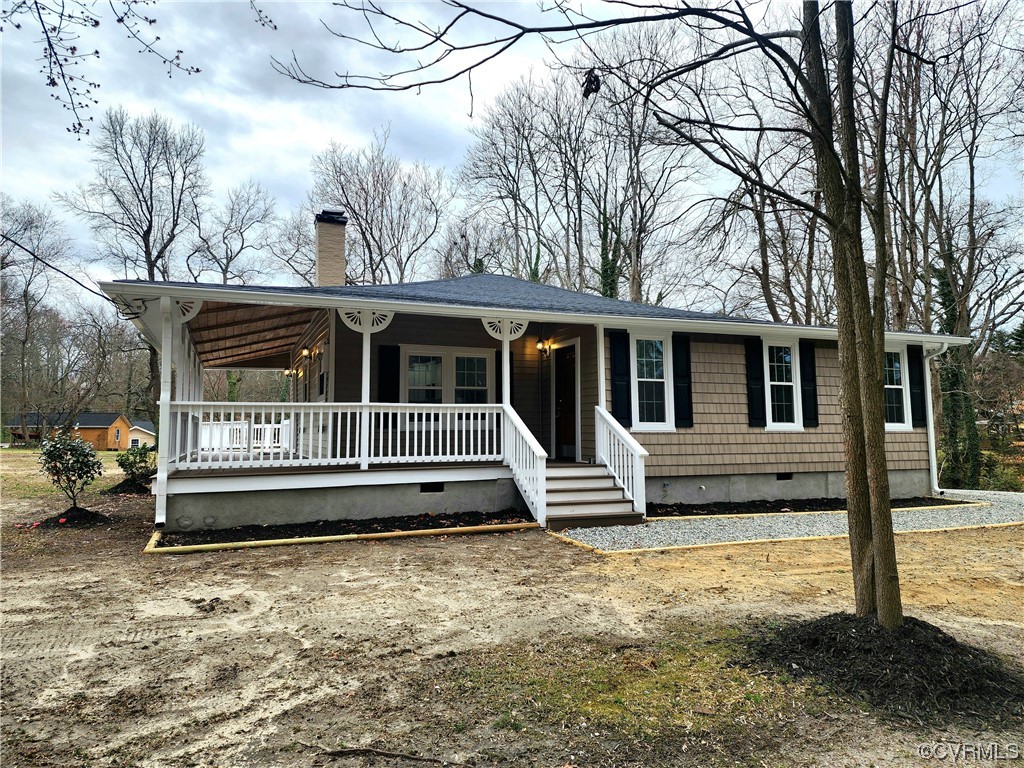 2813 Parkdale Road North Chesterfield, VA 23234 - Photo 5 of 36 a view of a house with a yard and wooden fence