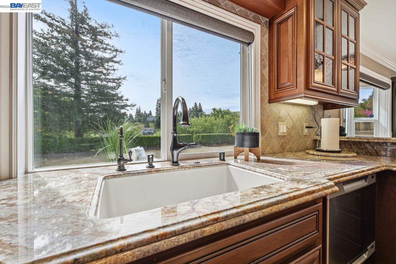 2481 Palmira Place San Ramon, CA 94583 - Photo 11 of 40