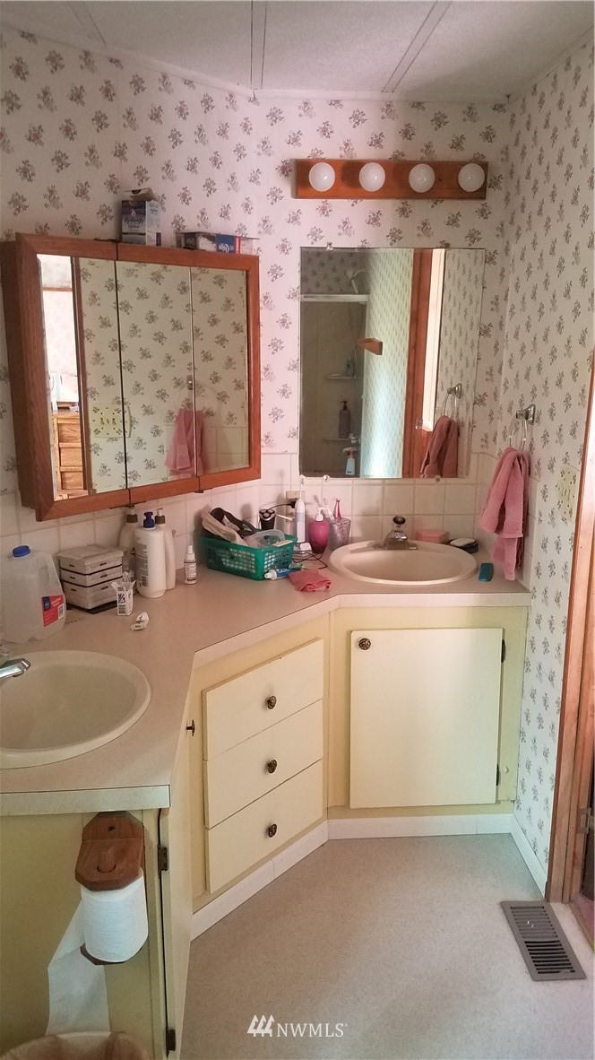 25277 Lake Cavanaugh Road Mount Vernon, WA 98274 - Photo 14 of 20 Gallery Image 14