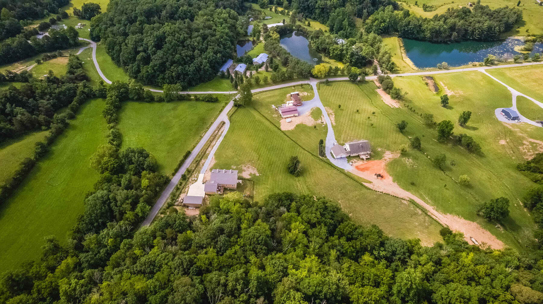 1145 Fodderstack Mountain Loop Greeneville, TN 37745 - Photo 2 of 11 103