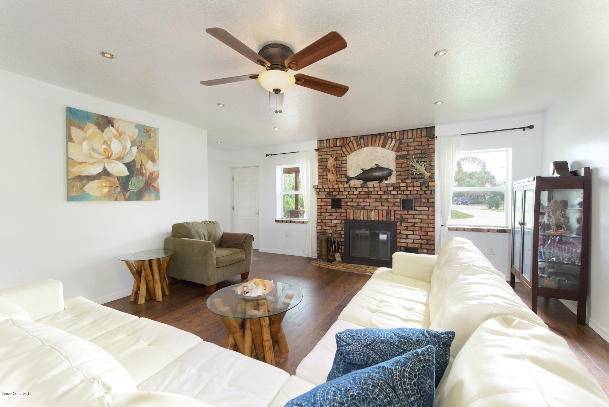 38 South Riverside Drive Indialantic, FL 32903 - Photo 18 of 31 Living Room 3