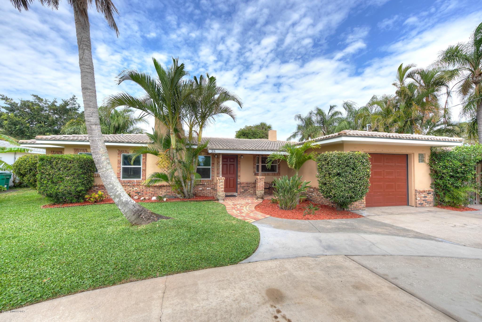 38 South Riverside Drive Indialantic, FL 32903 - Photo 6 of 31 Front 3