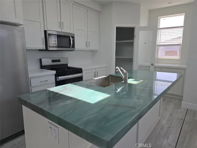 $320,000 | 432 South Harbor Boulevard, Unit 101, Santa Ana, CA 92704