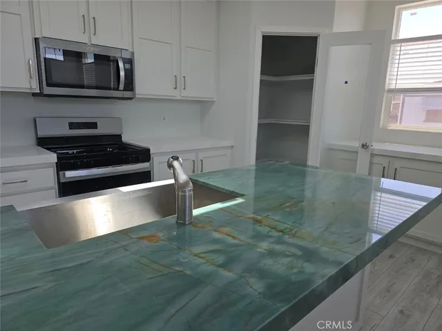 $320,000 | 432 South Harbor Boulevard, Unit 101, Santa Ana, CA 92704