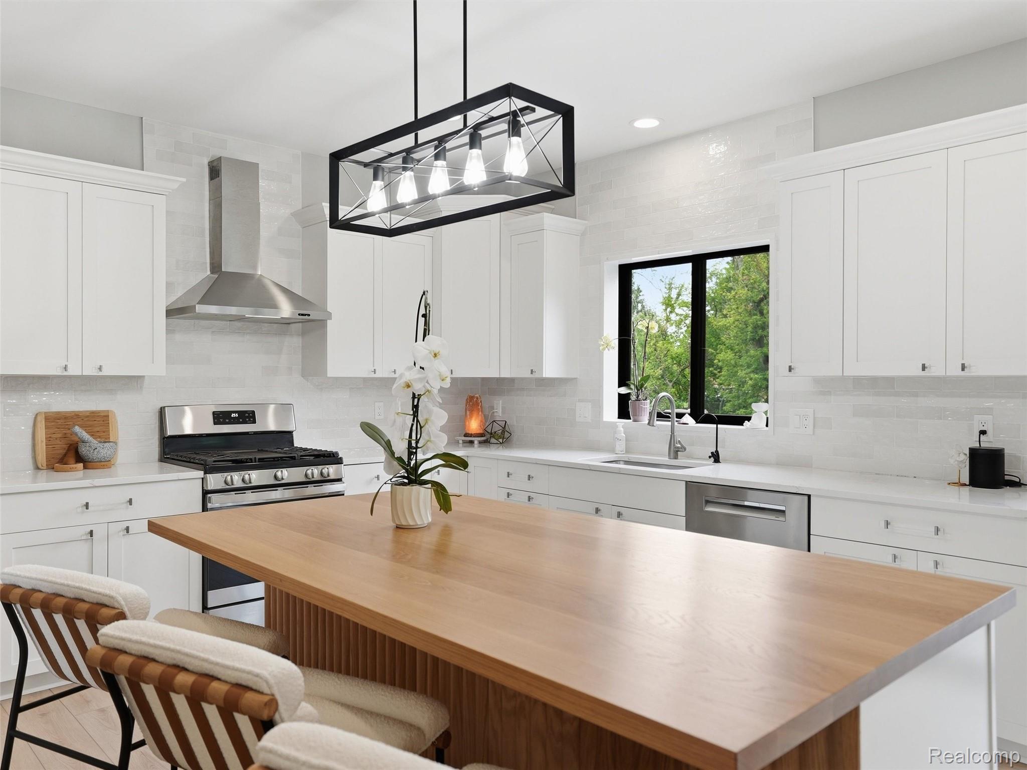 3007 28 Mile Road Washington, MI 48094 - Photo 13 of 69 Kitchen