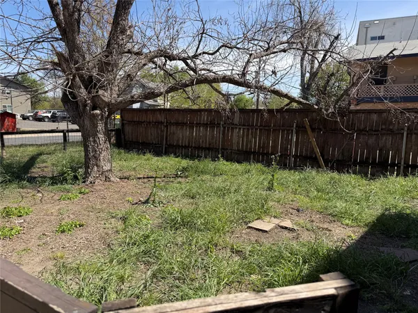 $1,500 | 507 Swanee Drive, Unit B, Austin, TX 78752