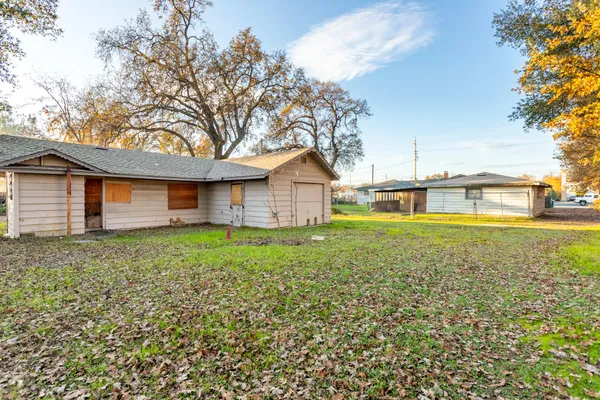 $325,000 | 2381 South Bonnyview Road, Redding, CA 96001