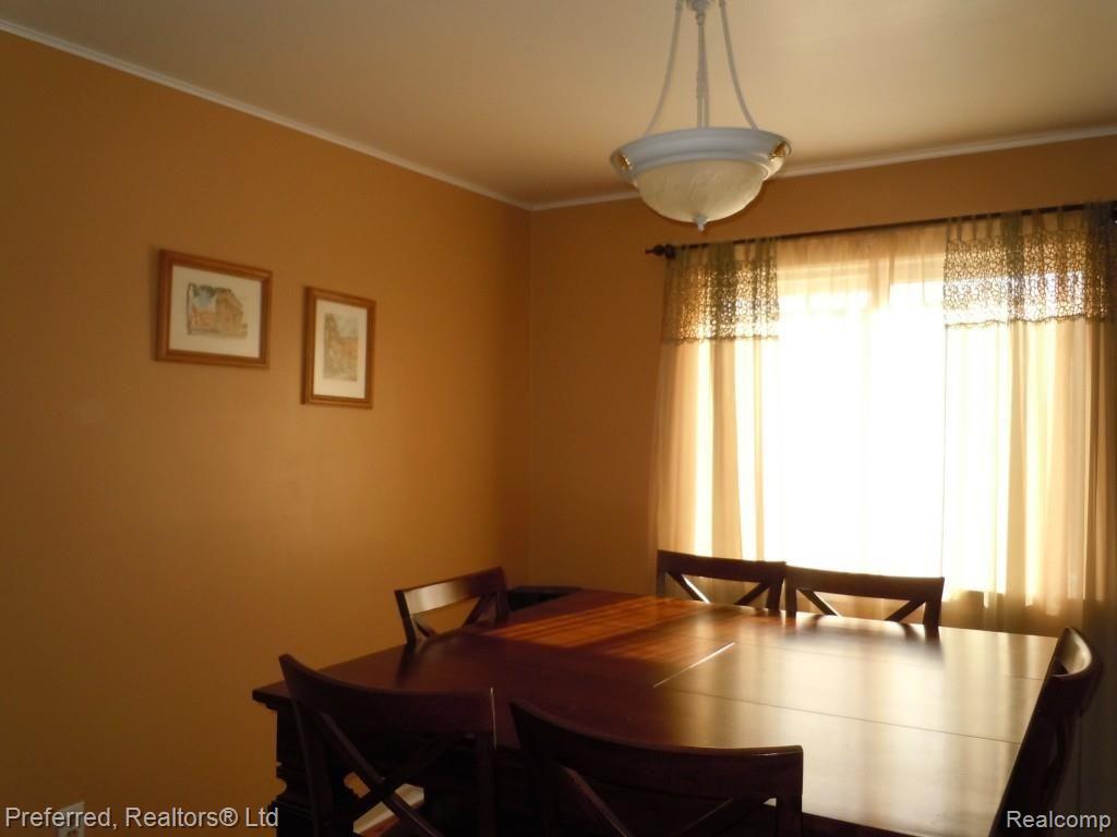 8334 Mannington Road Canton, MI 48187 - Photo 9 of 26 2ND VIEW DINING ROOM