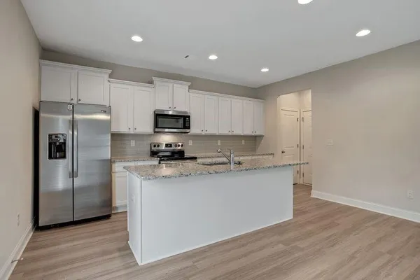 $2,680 | 156 Chase Landing Drive, Unit STONEWYCKE, Loganville, GA 30052