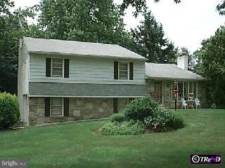 623 Holland Road Holland, PA 18966 - Photo 1 of 1 Gallery Image 1