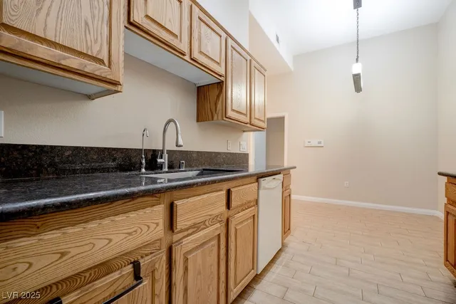 $1,850 | 2305 West Horizon Ridge Parkway, Unit 3323, Henderson, NV 89052