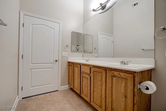 $1,850 | 2305 West Horizon Ridge Parkway, Unit 3323, Henderson, NV 89052