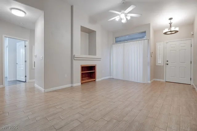 $1,850 | 2305 West Horizon Ridge Parkway, Unit 3323, Henderson, NV 89052