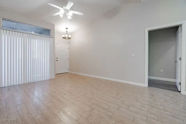 $1,850 | 2305 West Horizon Ridge Parkway, Unit 3323, Henderson, NV 89052