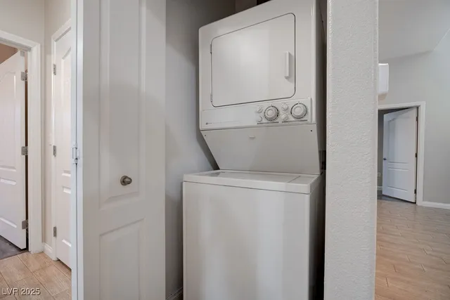 $1,850 | 2305 West Horizon Ridge Parkway, Unit 3323, Henderson, NV 89052