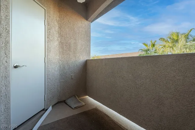 $1,850 | 2305 West Horizon Ridge Parkway, Unit 3323, Henderson, NV 89052