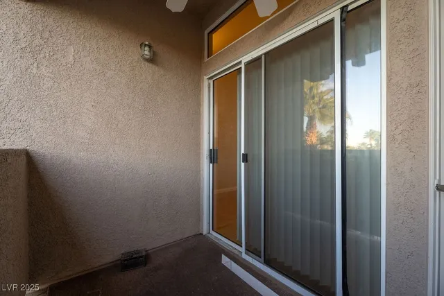$1,850 | 2305 West Horizon Ridge Parkway, Unit 3323, Henderson, NV 89052