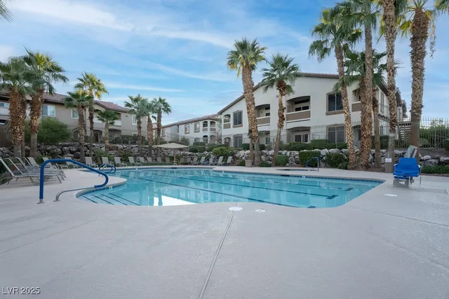 $1,850 | 2305 West Horizon Ridge Parkway, Unit 3323, Henderson, NV 89052