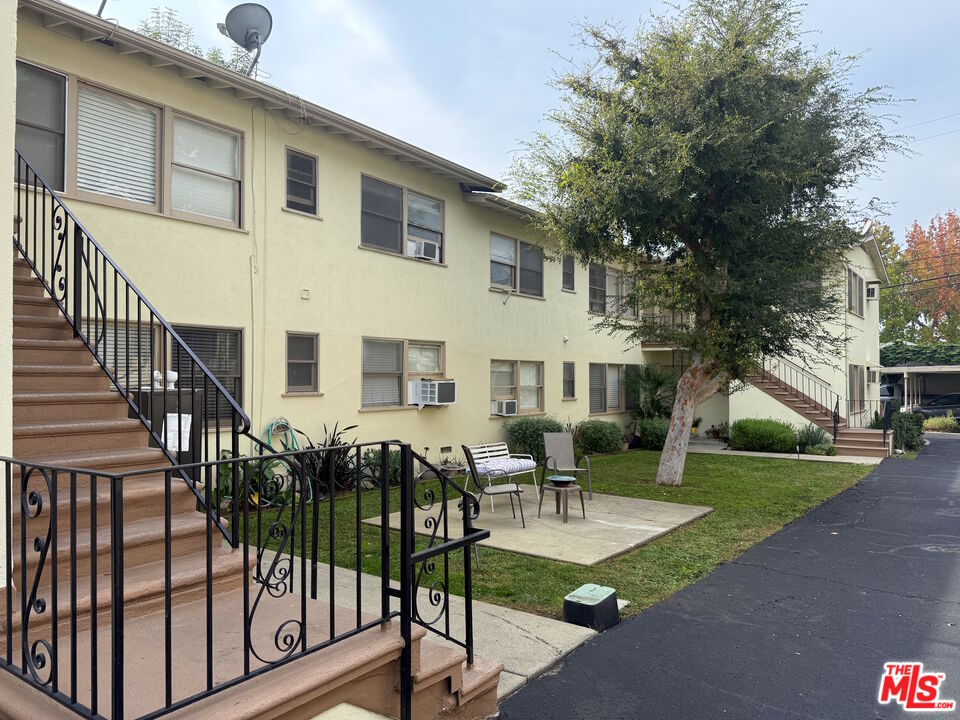 137 North Myrtle Avenue Monrovia, CA 91016 - Photo 35 of 41