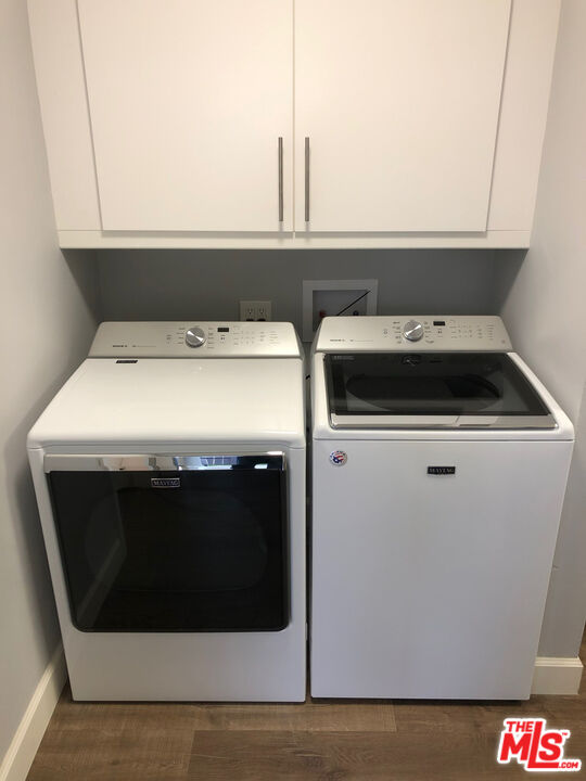 137 North Myrtle Avenue Monrovia, CA 91016 - Photo 5 of 41 a close up view of washer and dryer