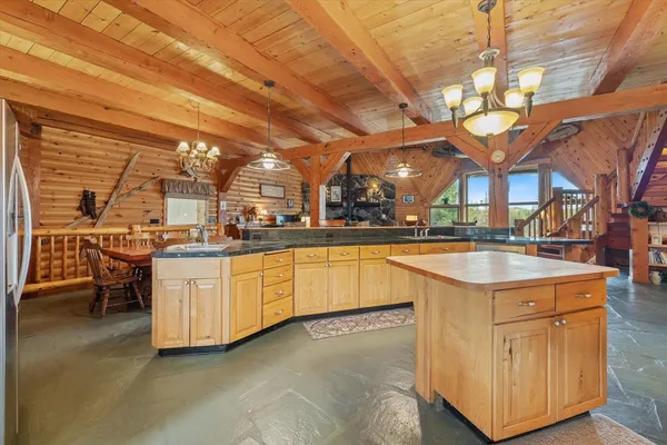 $2,950,000 | 3581 County Line Road, Sturgeon Lake, MN 55783