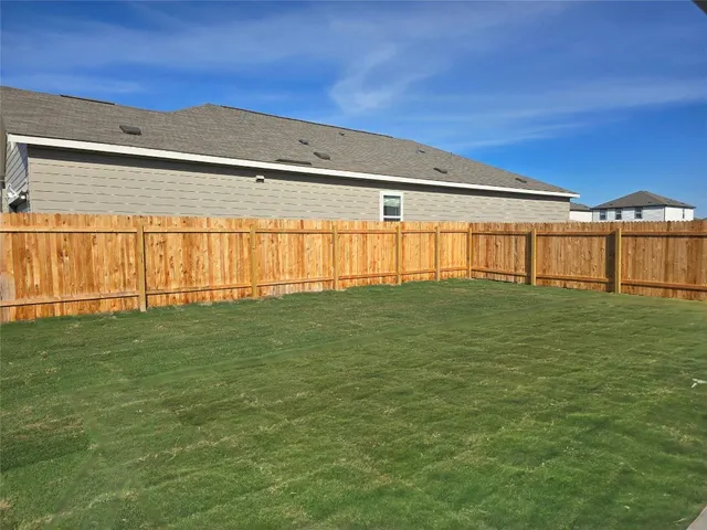 $1,895 | 209 Rodgers Road, Taylor, TX 76574