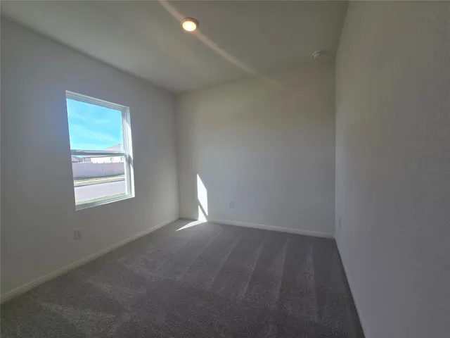 $1,895 | 209 Rodgers Road, Taylor, TX 76574