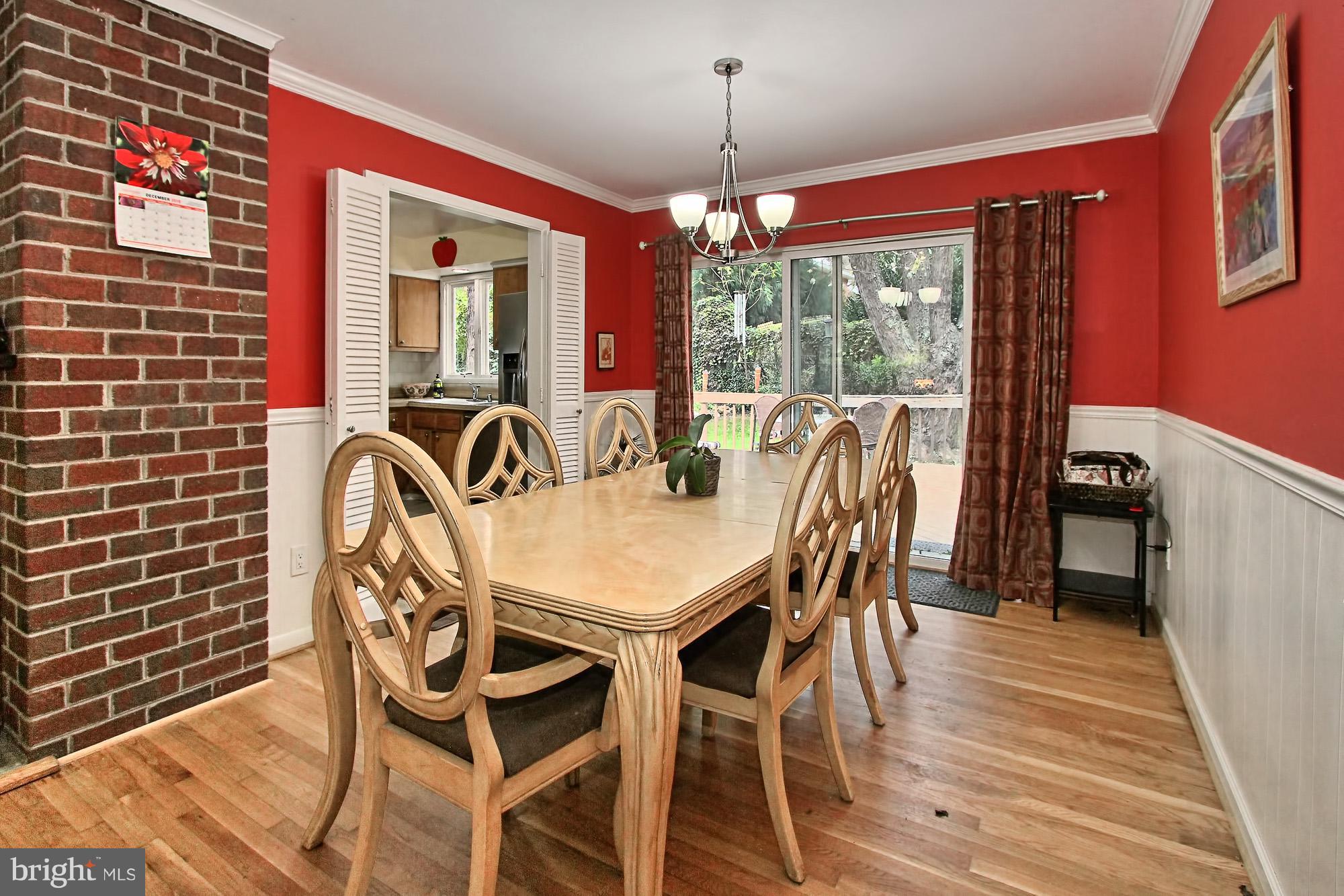 7910 Greeley Boulevard Springfield, VA 22152 - Photo 12 of 29 Plenty of room to entertain these Holidays!!