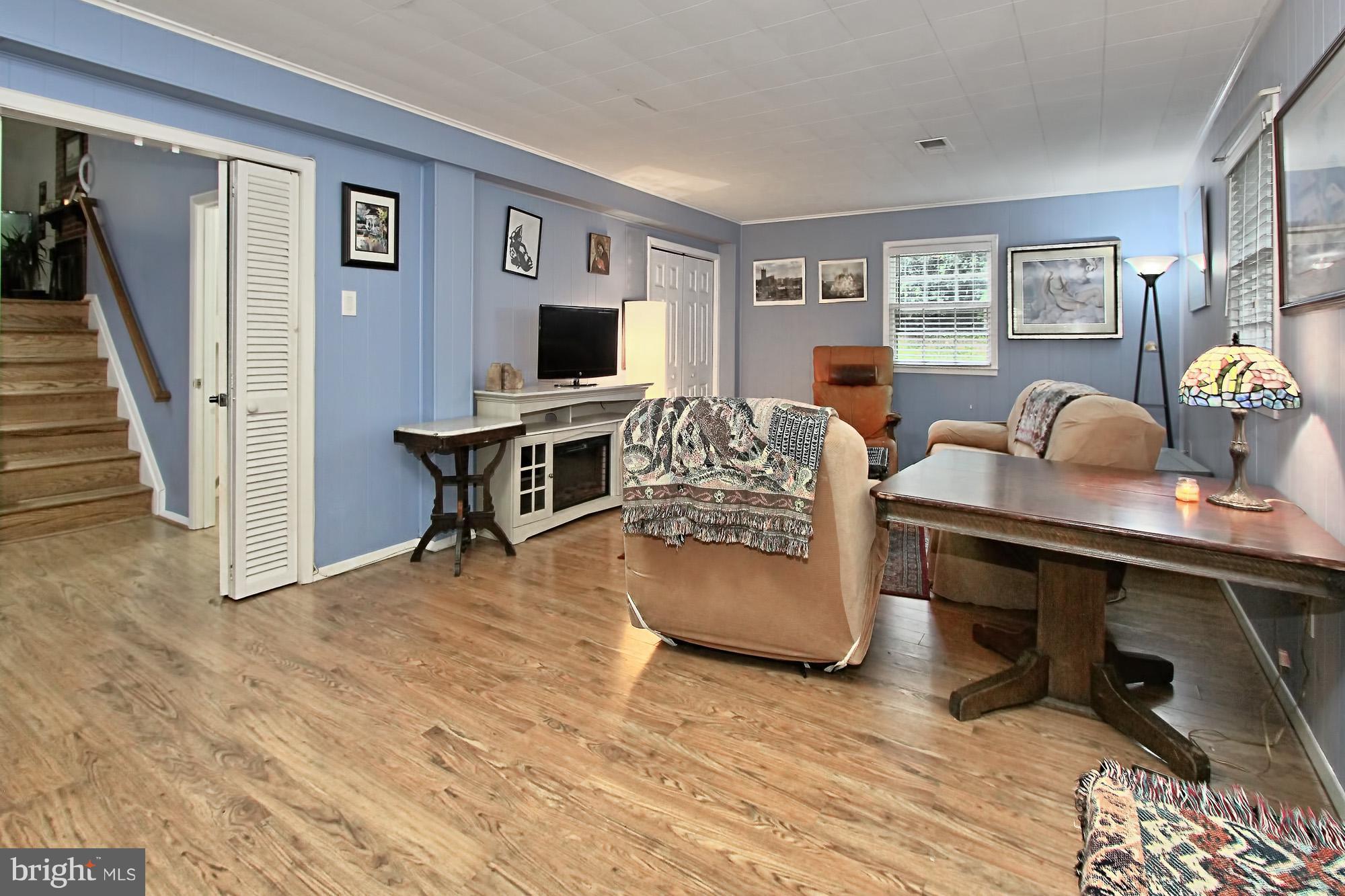 7910 Greeley Boulevard Springfield, VA 22152 - Photo 20 of 29 Room for everyone