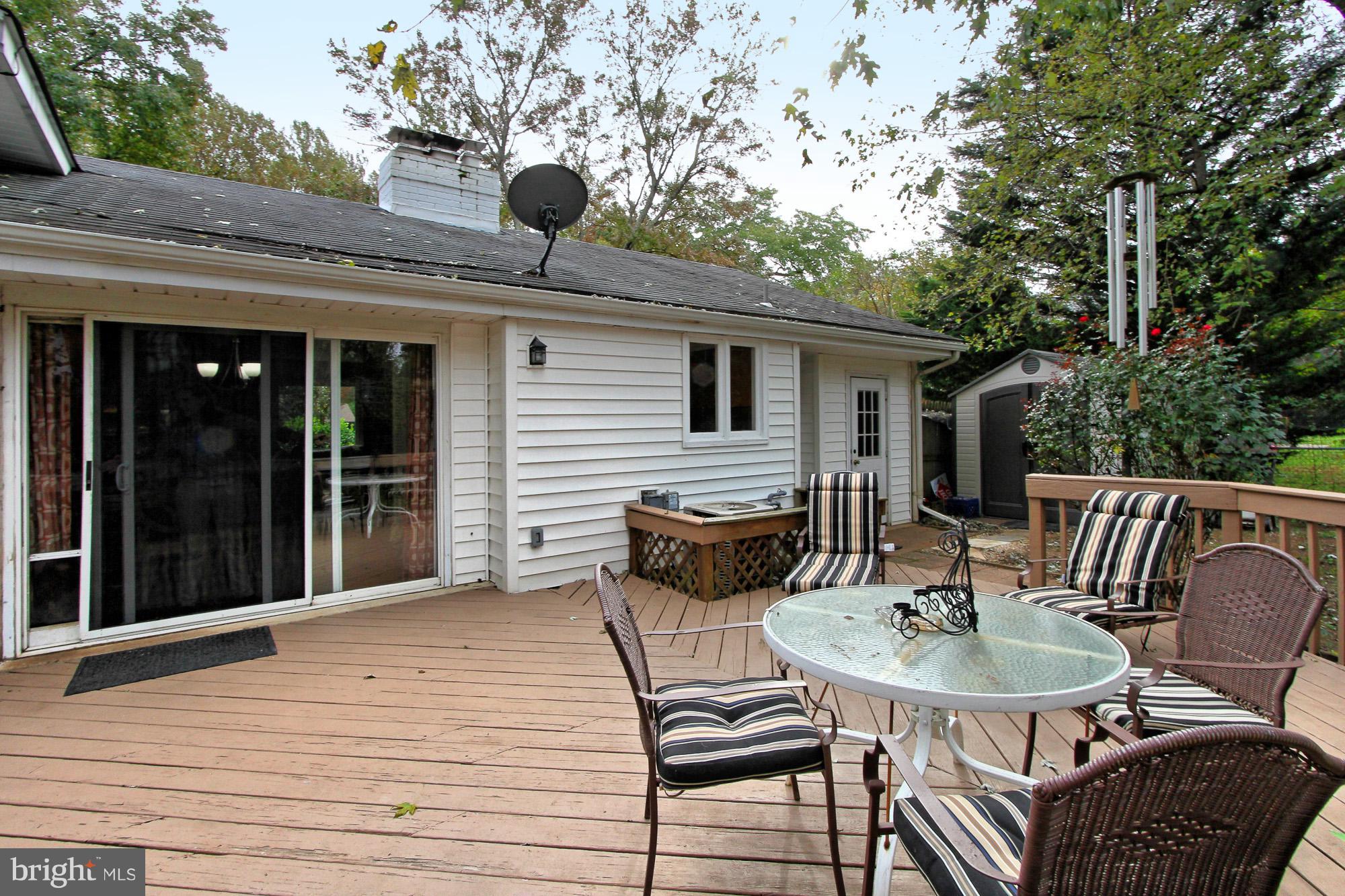7910 Greeley Boulevard Springfield, VA 22152 - Photo 25 of 29 Exterior (Rear)
