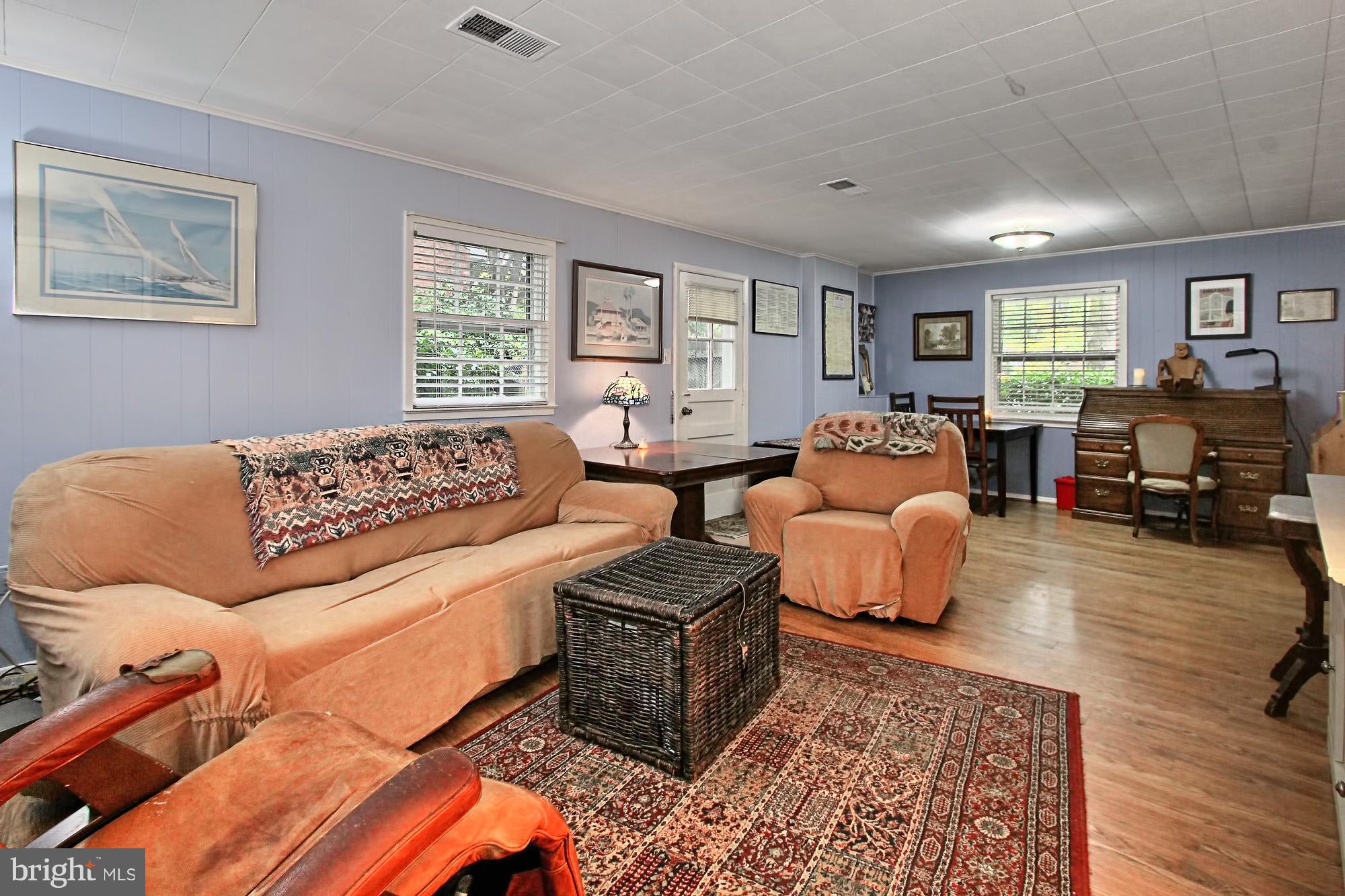 7910 Greeley Boulevard Springfield, VA 22152 - Photo 5 of 29 Comfortable room with access to patio