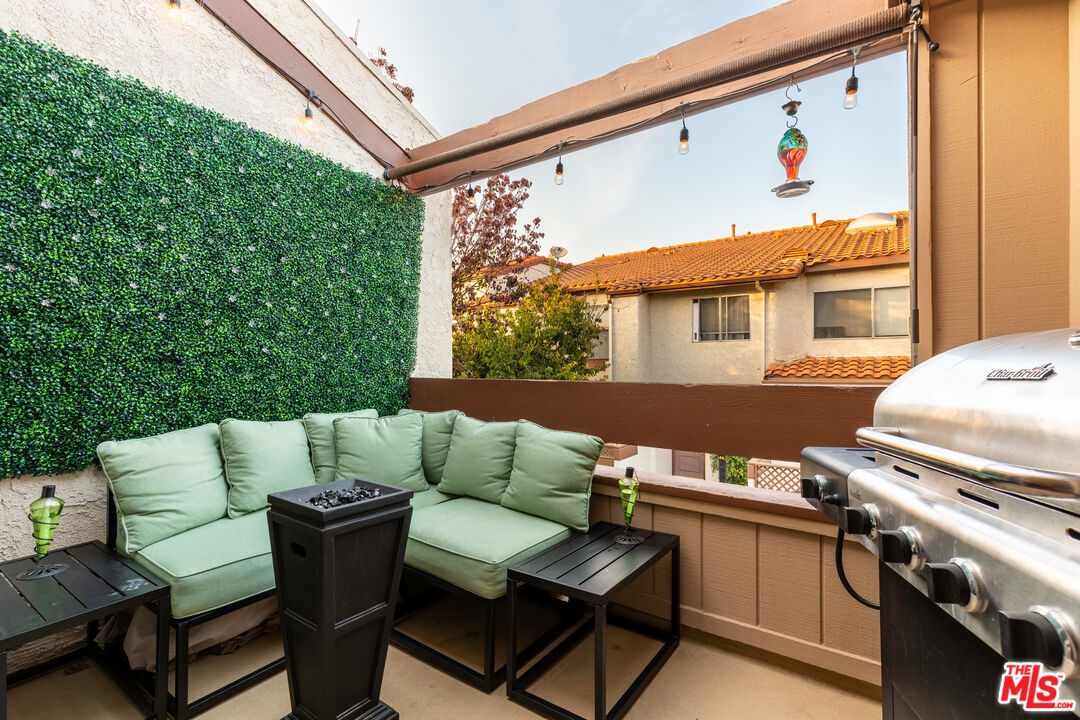 1754 Sinaloa Road, Unit 274 Simi Valley, CA 93065 - Photo 10 of 23 a terrace of a house with outdoor seating