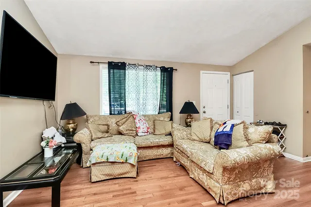 $350,000 | 11429 Antebellum Drive, Charlotte, NC 28273