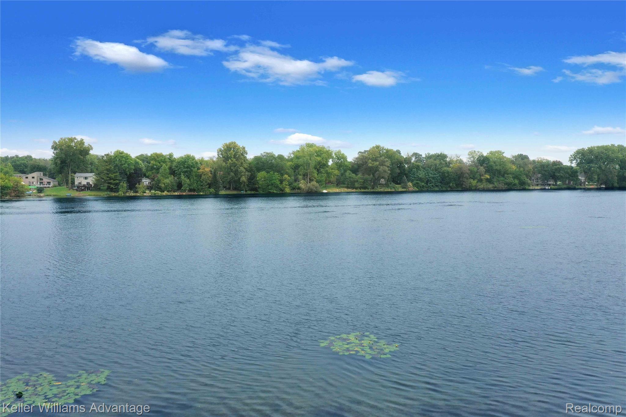 3019 Ripple Way White Lake, MI 48383 - Photo 38 of 47 DJI_0650.jpg