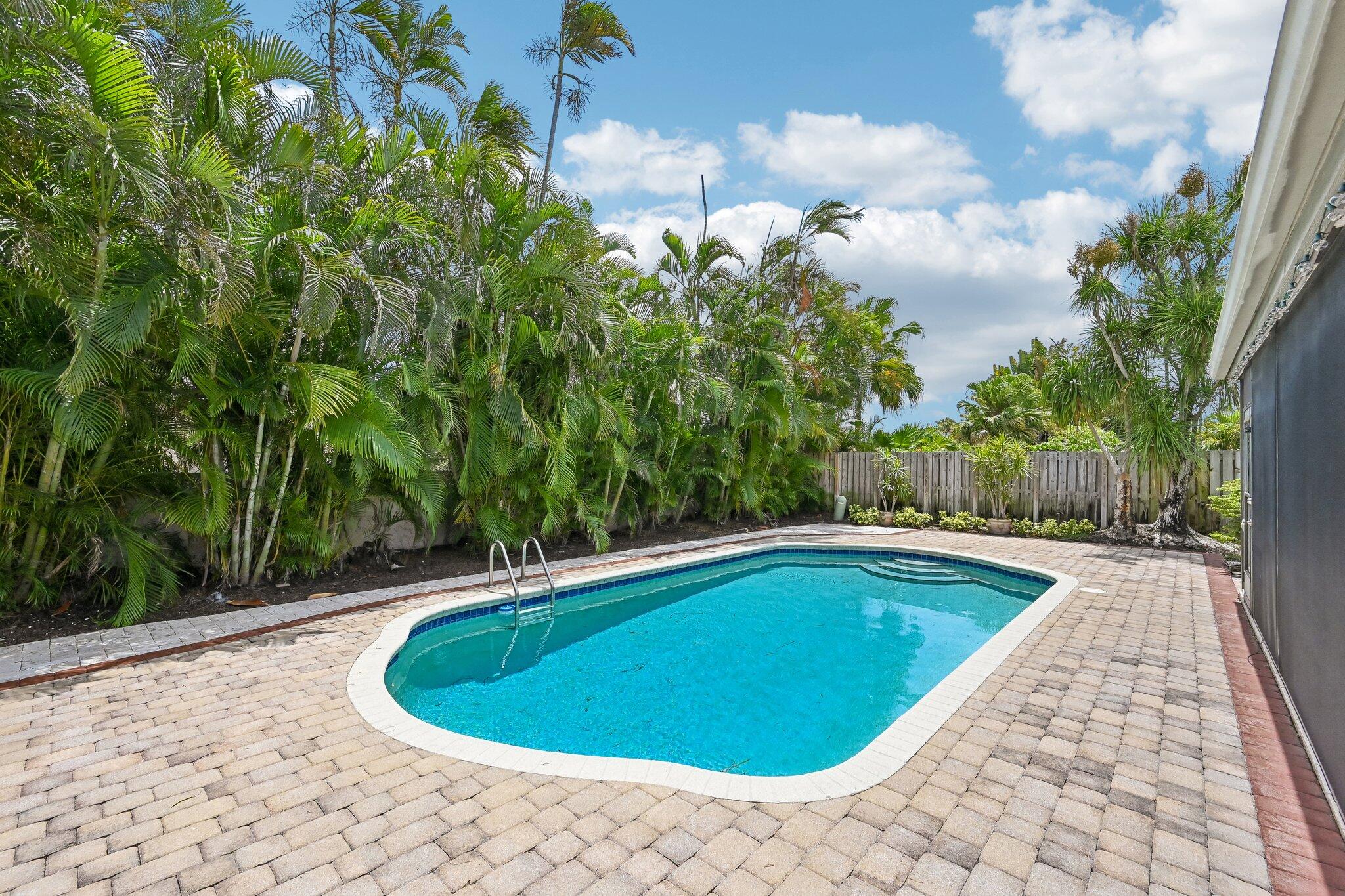 1232 Northwest 14th Street Boca Raton, FL 33486 - Photo 2 of 45 49-web-or-mls-NW 14th St-S2805-049