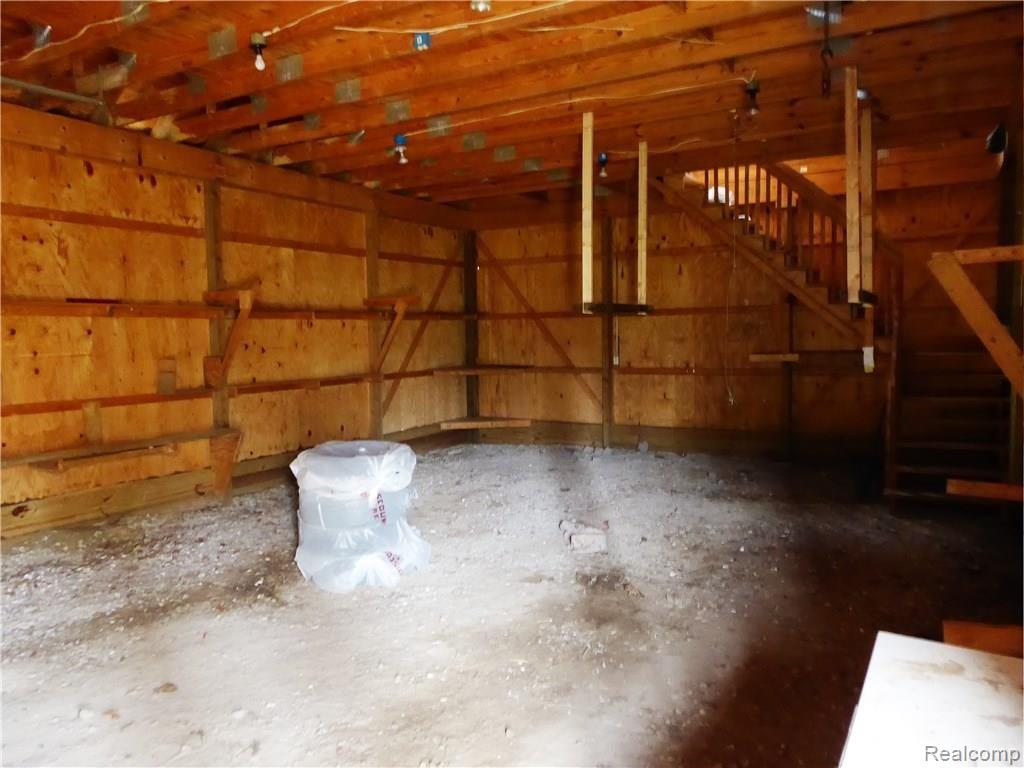 8370 Center Road Fenton, MI 48430 - Photo 23 of 36 Barn interior