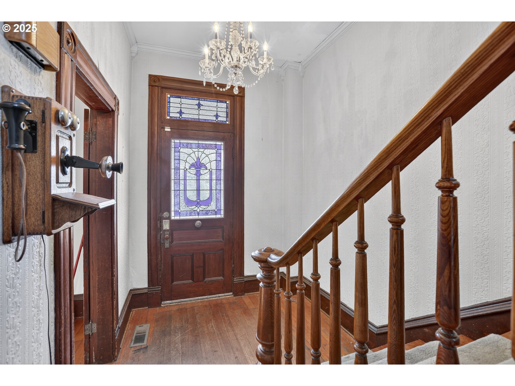280 South 1st Street St. Helens, OR 97051 - Photo 3 of 41 a view of an entryway