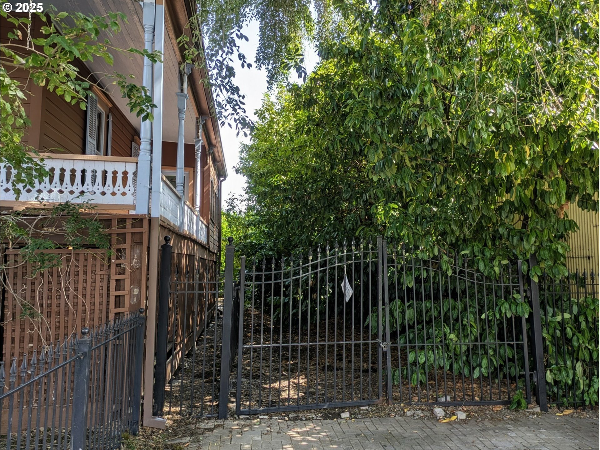 280 South 1st Street St. Helens, OR 97051 - Photo 37 of 41 a view of a house with a tree beside it