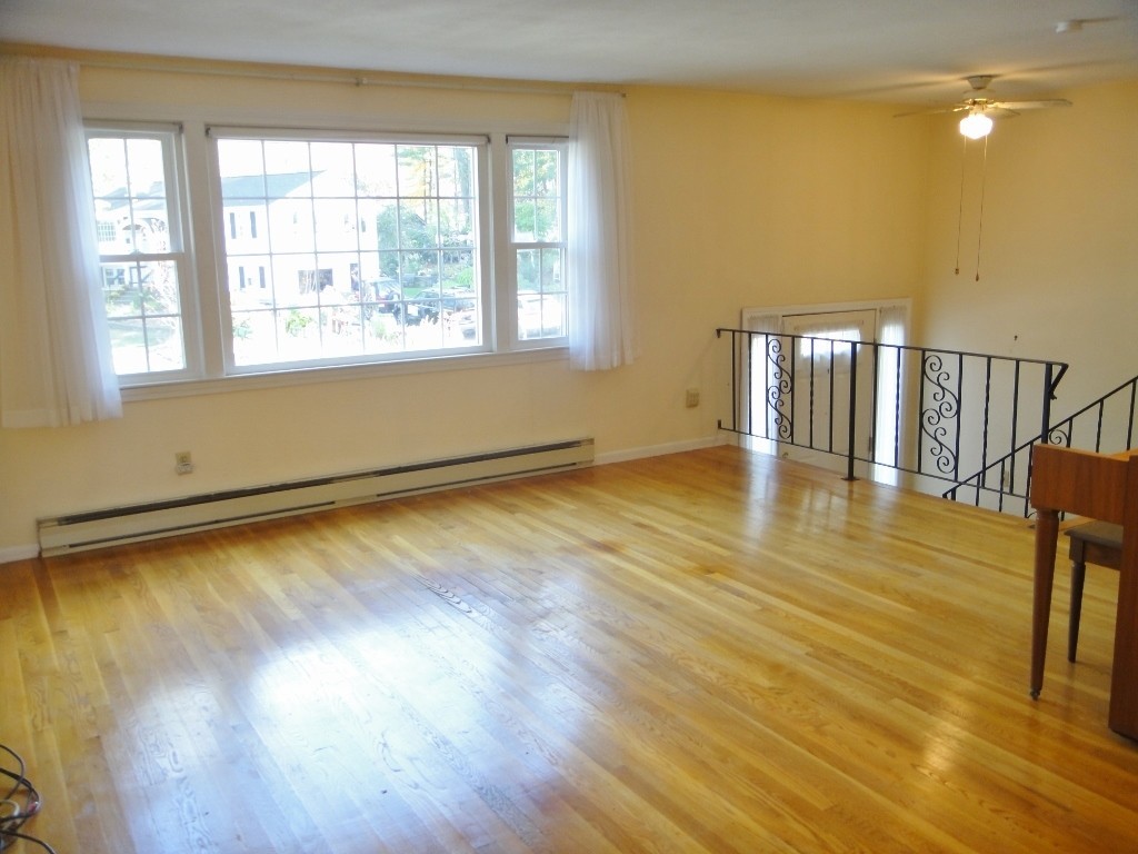 83 Crosby Road Marlborough, MA 01752 - Photo 9 of 25 Gallery Image 9