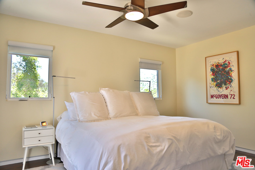 10360 Northvale Road Los Angeles, CA 90064 - Photo 26 of 40 Gallery Image 26