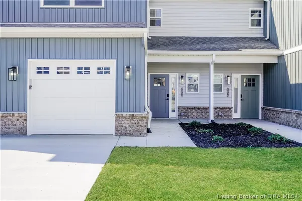 $1,870 | 2058 North Sarah Drive, Jeffersonville, IN 47130