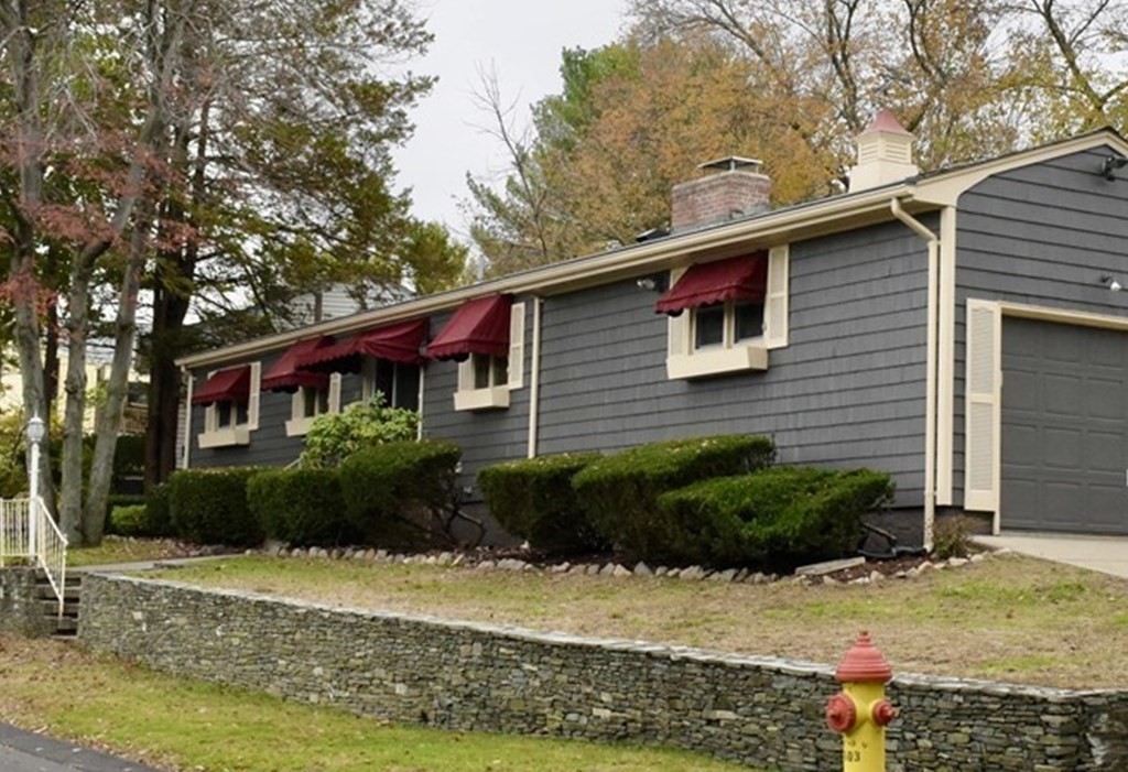 38 Broadview Road East Providence, RI 02914 - Photo 2 of 11 Gallery Image 2