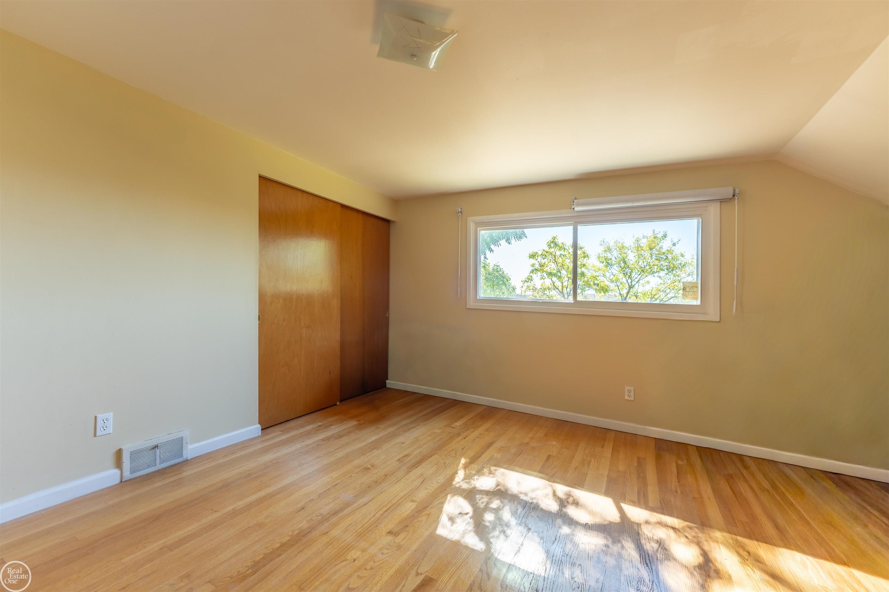 41466 Dequindre Road Sterling Heights, MI 48314 - Photo 26 of 51