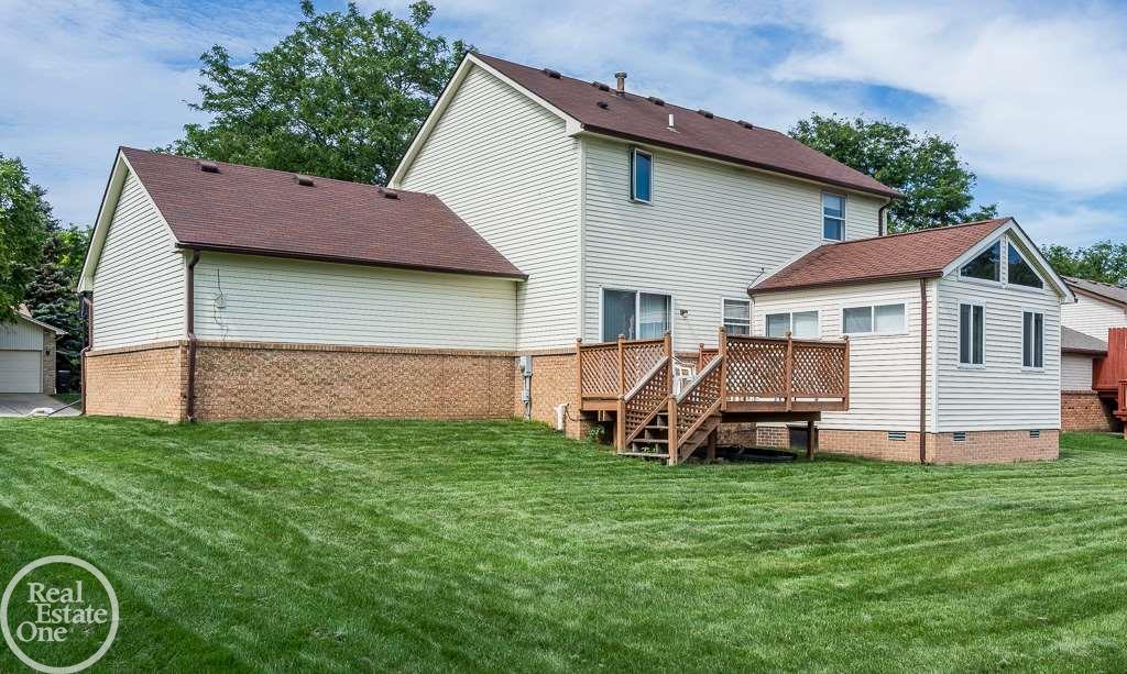 2075 Warrington Road Rochester Hills, MI 48307 - Photo 14 of 18