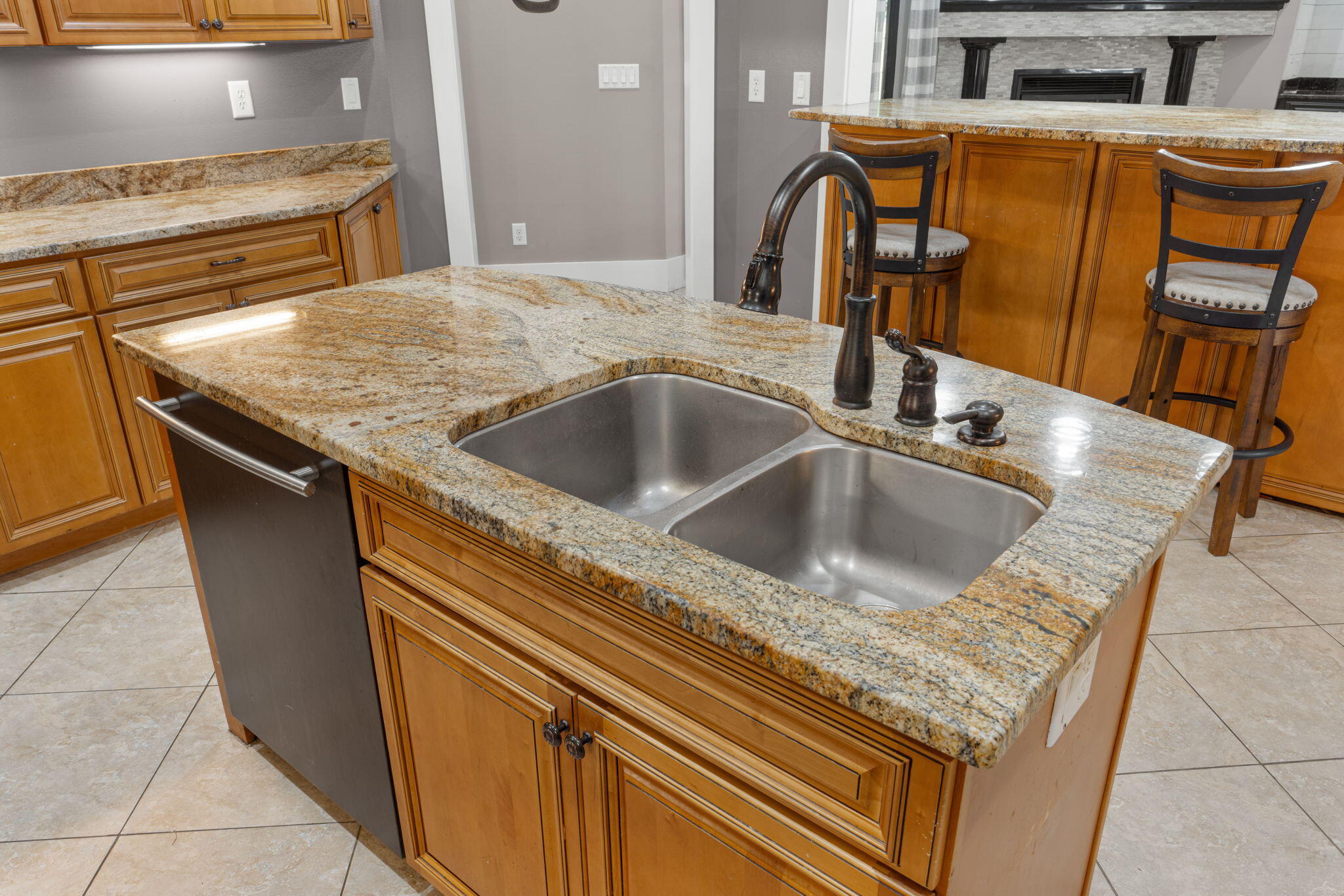 2425 Salamanca Street Navarre, FL 32566 - Photo 14 of 58 15-web-or-mls-Final-12
