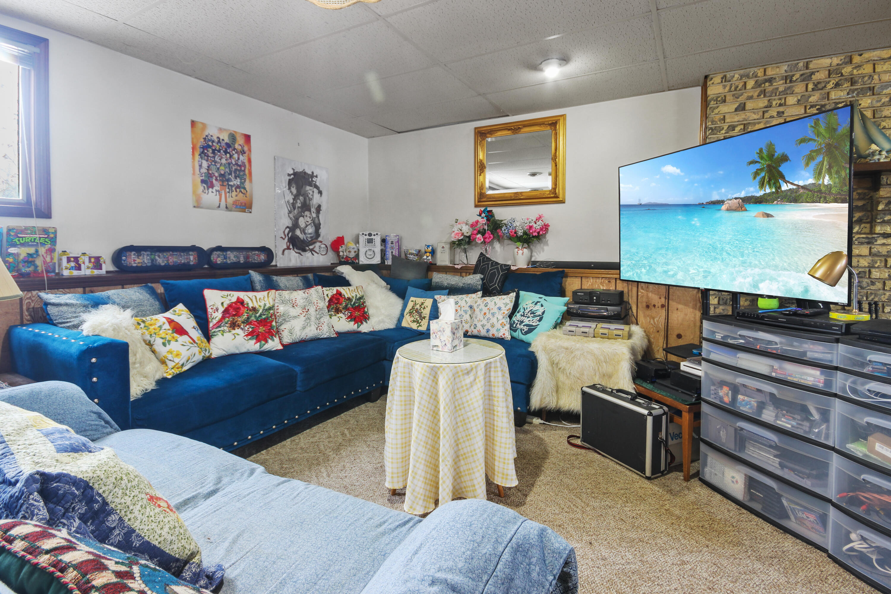 9272 Vigo Street Crown Point, IN 46307 - Photo 13 of 21 a living room with furniture and a flat screen tv