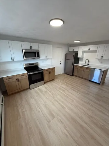 $1,875 | 61 Vale Street, Pawtucket, RI 02860