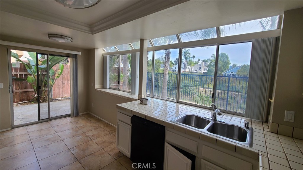 1809 Avenida Segovia Oceanside, CA 92056 - Photo 8 of 43